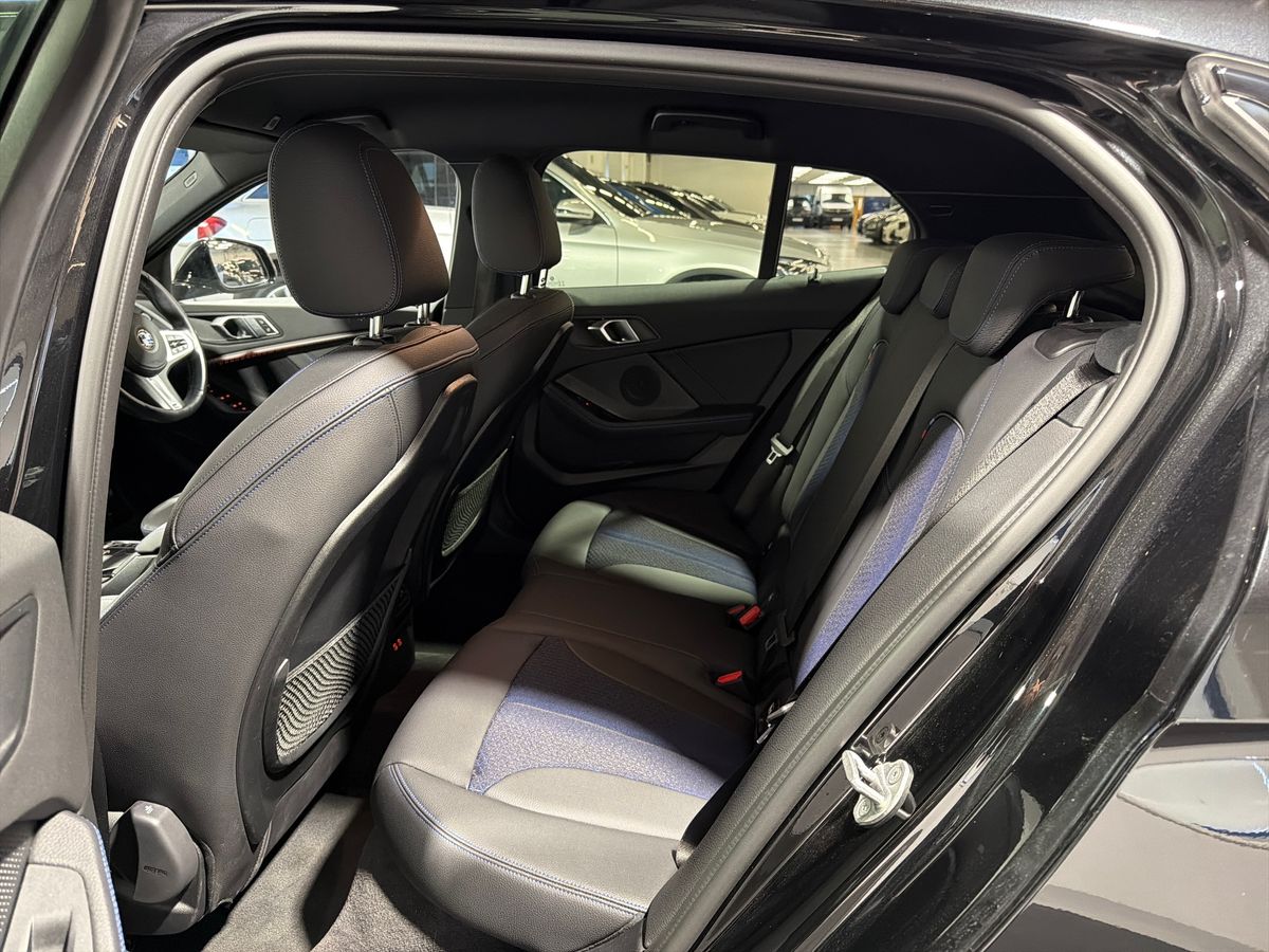 118D STEP LIVE COCKPIT PRO