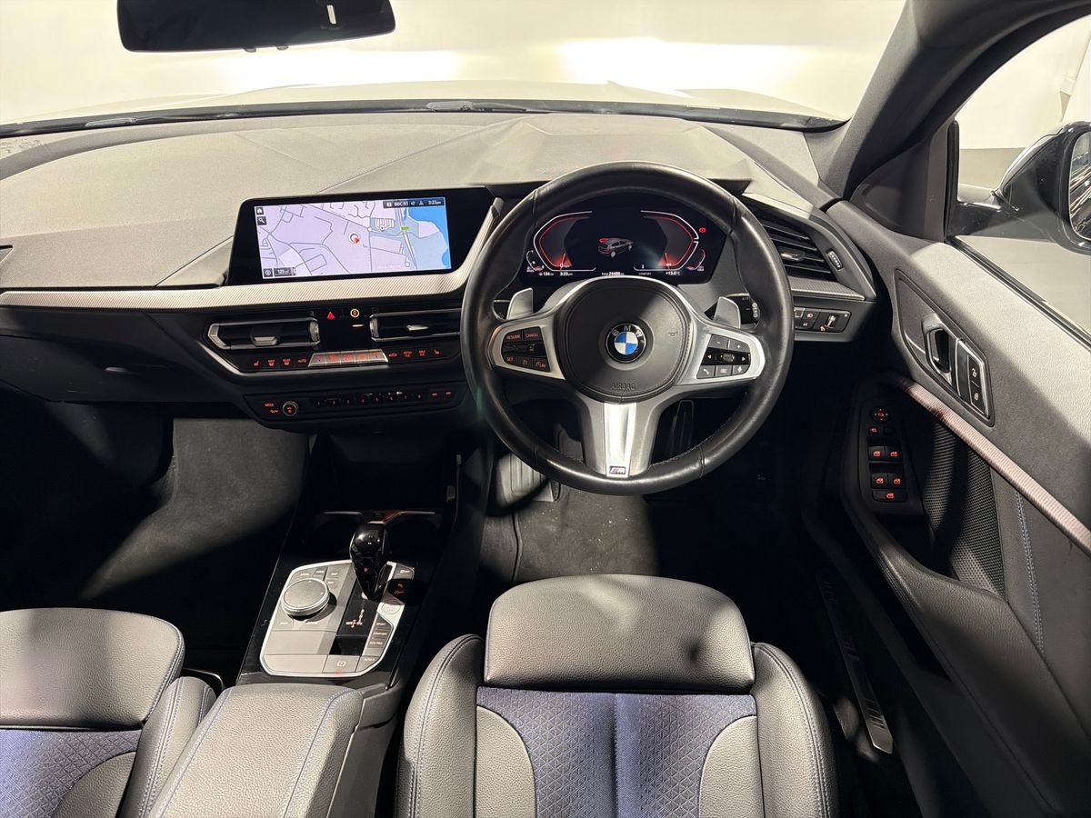 118D STEP LIVE COCKPIT PRO