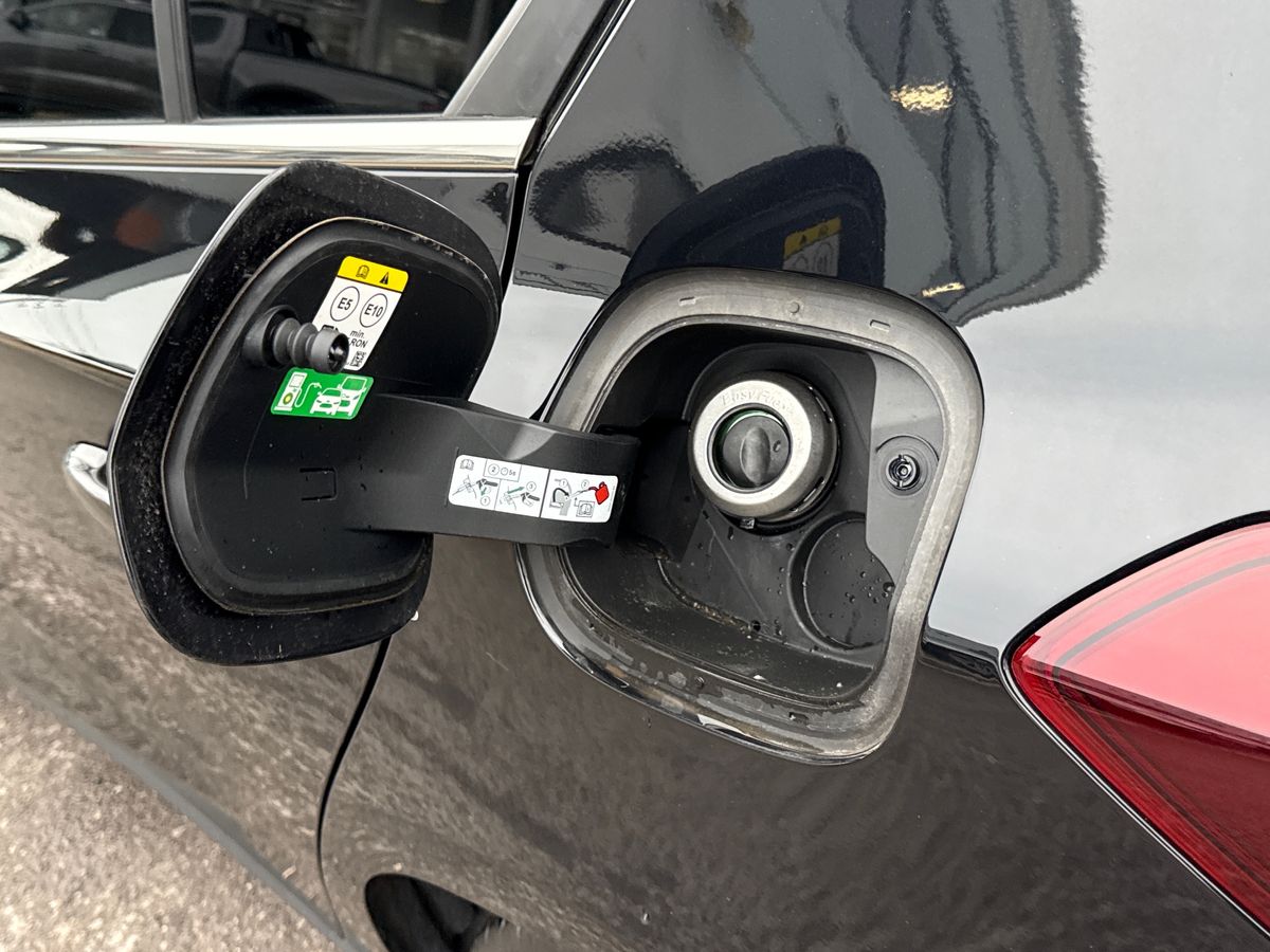 ECOBOOST HYBRID MHEV 155