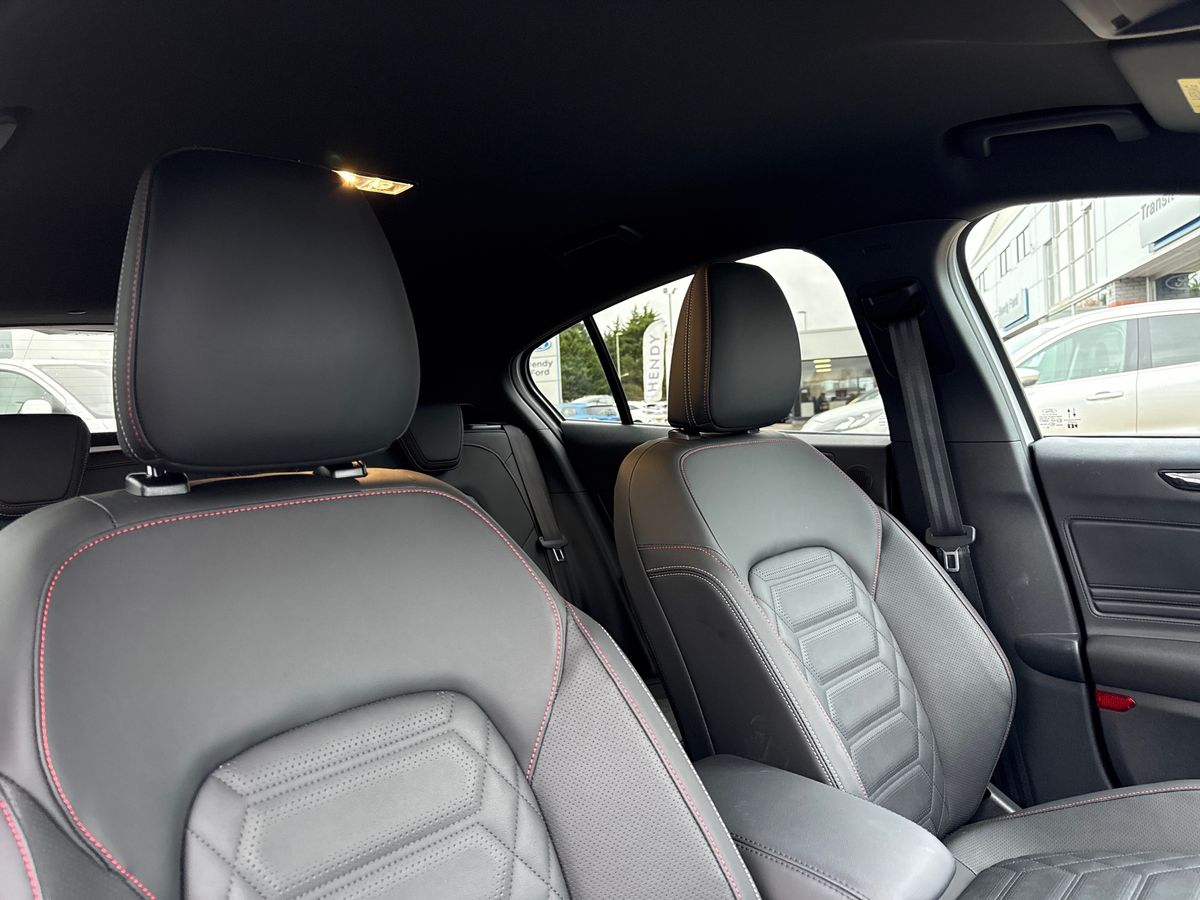 ECOBOOST HYBRID MHEV 155