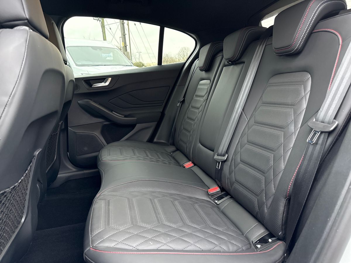 ECOBOOST HYBRID MHEV 155