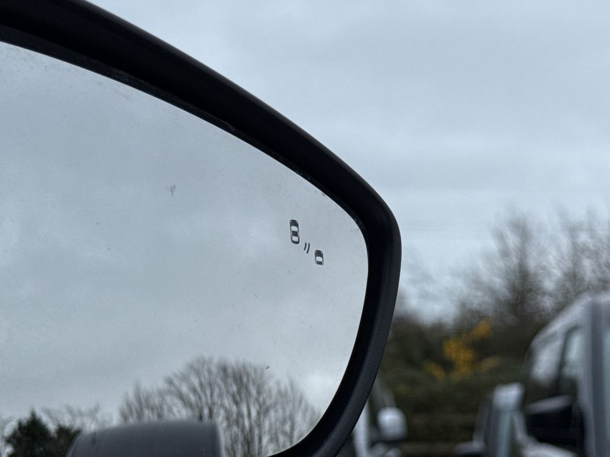 ECOBOOST HYBRID MHEV 155