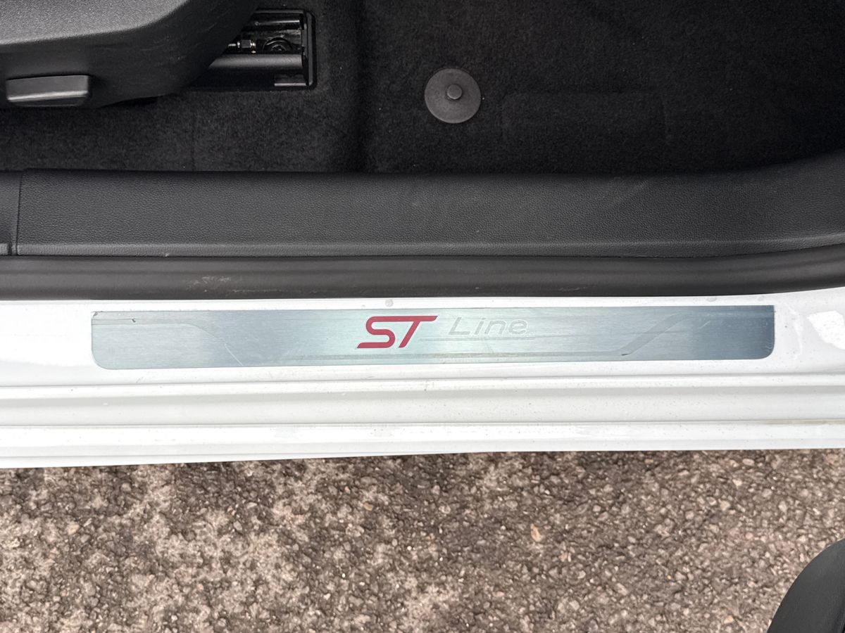 ECOBOOST HYBRID MHEV 155