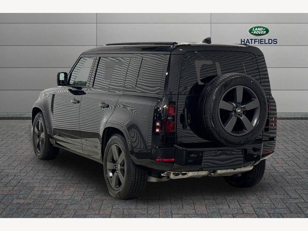 LAND ROVER DEFENDER 110