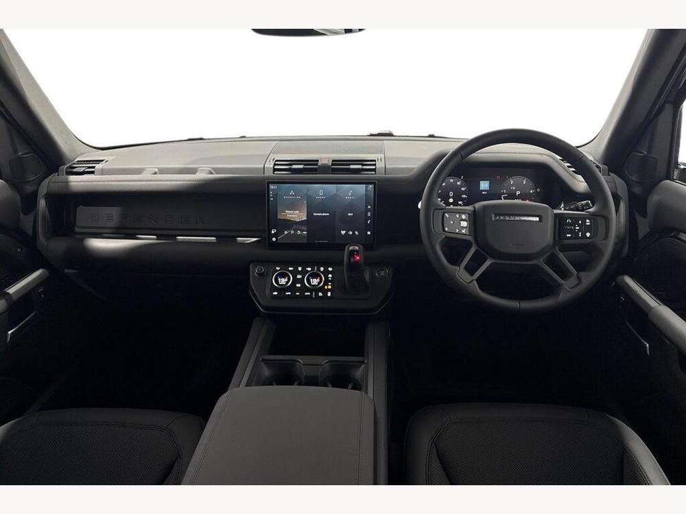 LAND ROVER DEFENDER 110