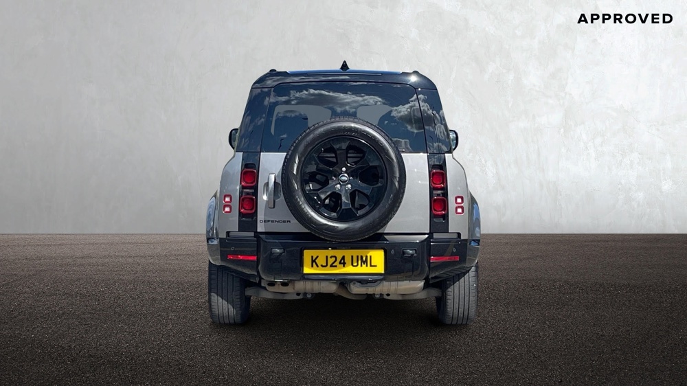 LAND ROVER DEFENDER 110