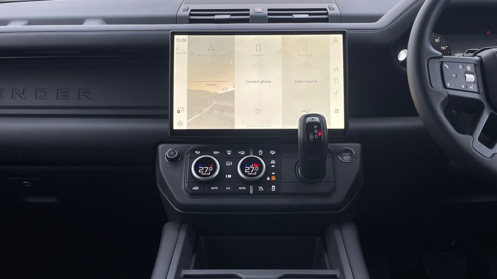 LAND ROVER DEFENDER