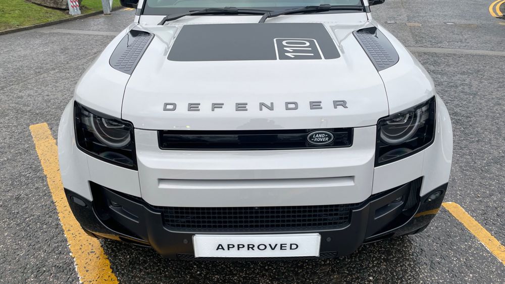 LAND ROVER DEFENDER