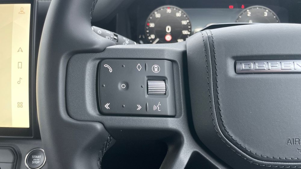 LAND ROVER DEFENDER