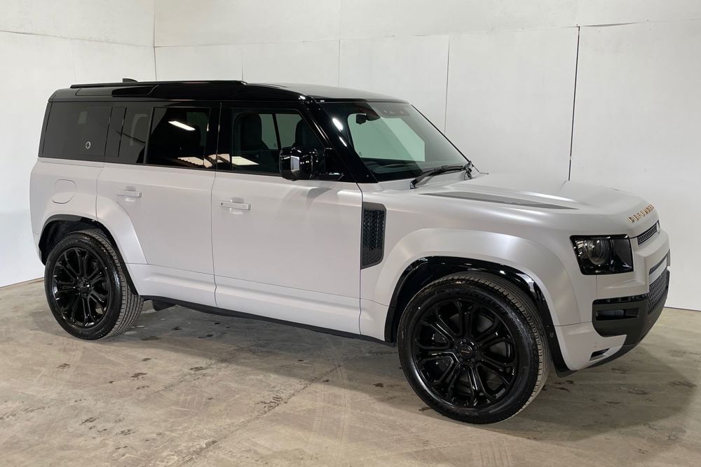 LAND ROVER DEFENDER