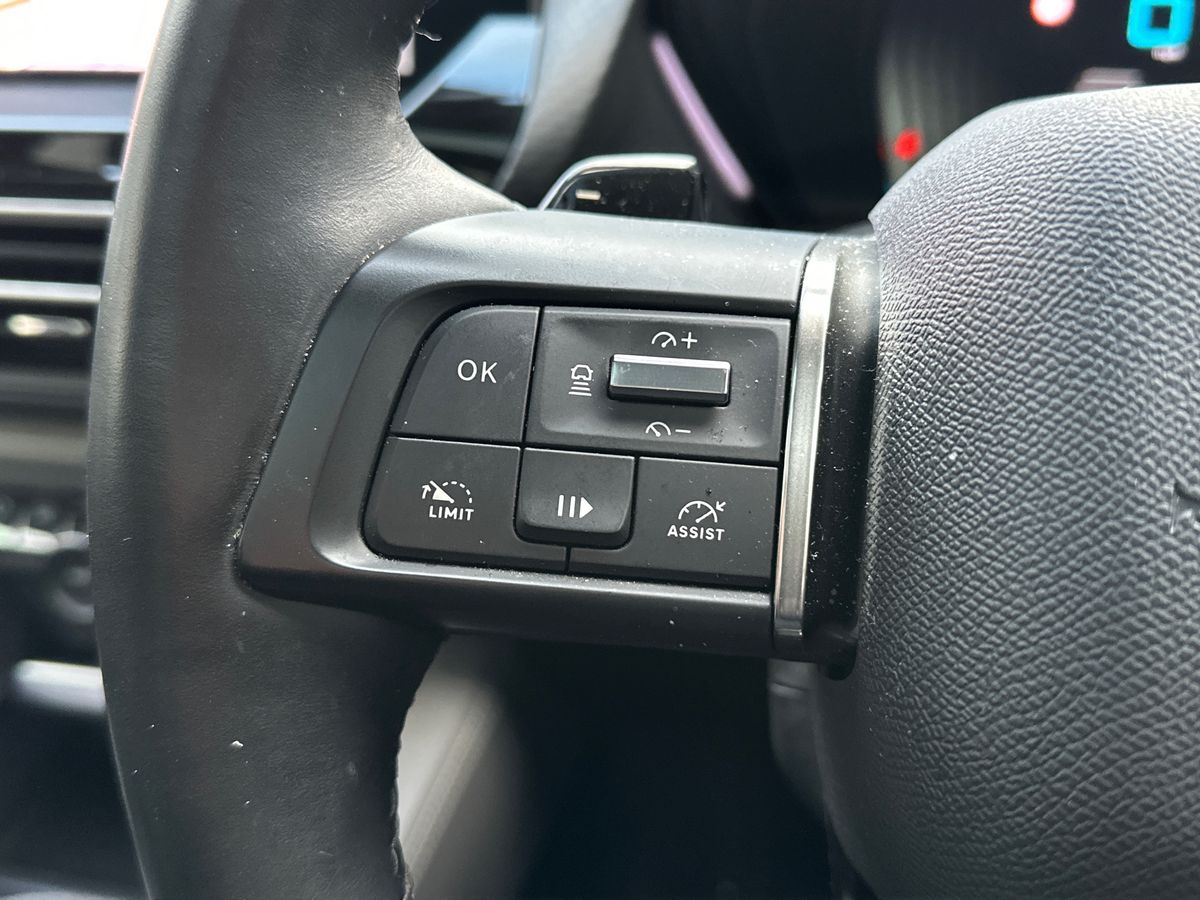 PLUG-IN HYBRID 225 E-EAT8