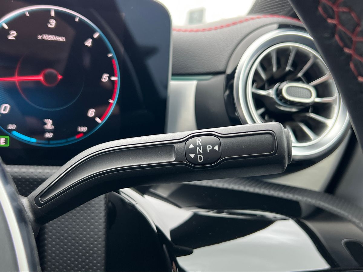 CLA 220D EXECUTIVE TIP