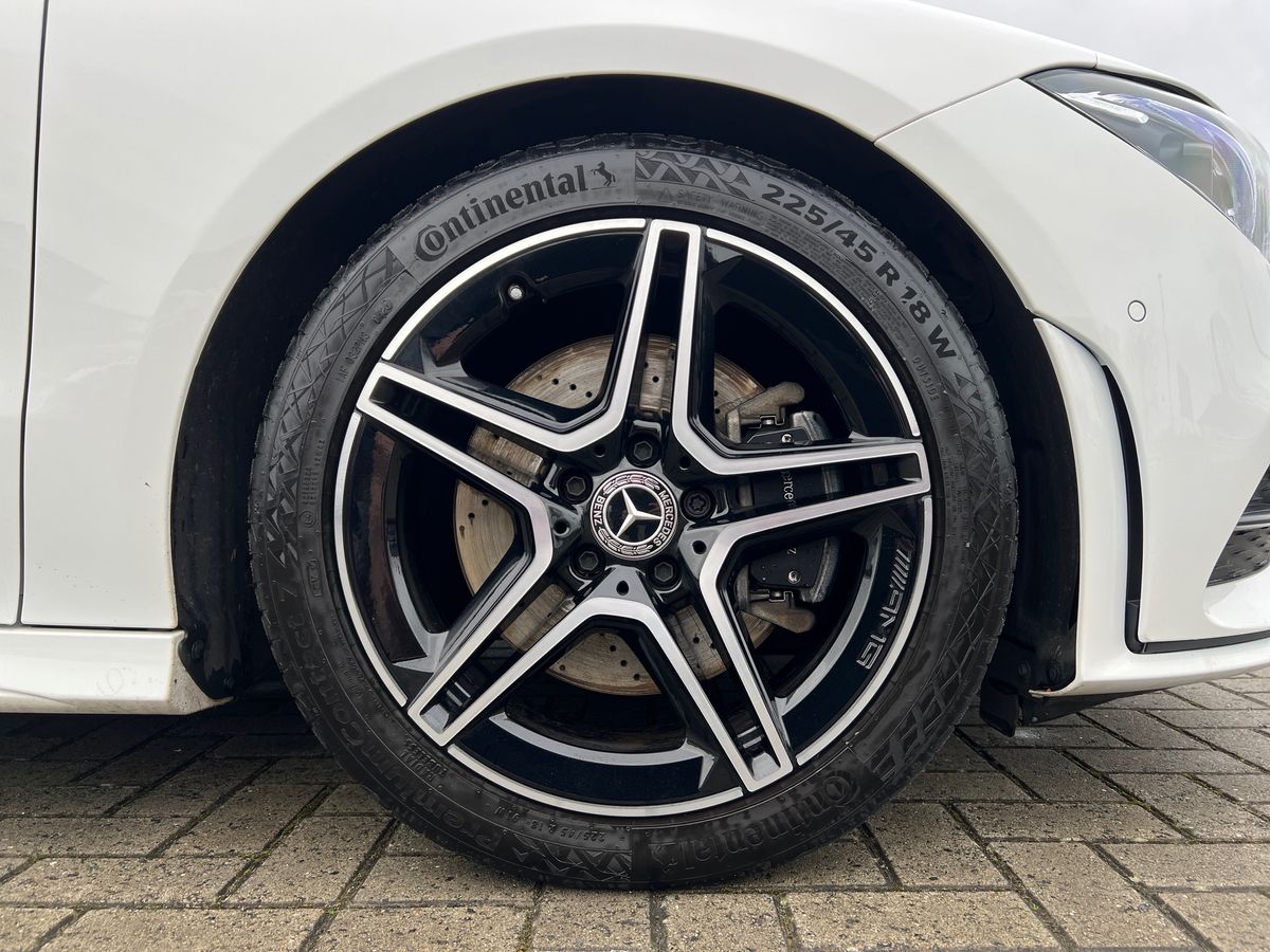 CLA 220D EXECUTIVE TIP