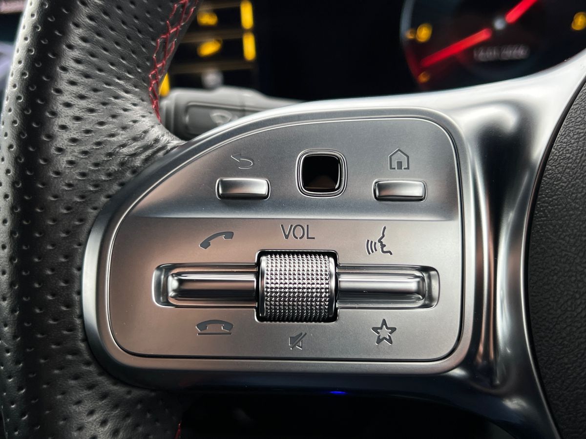 CLA 220D EXECUTIVE TIP