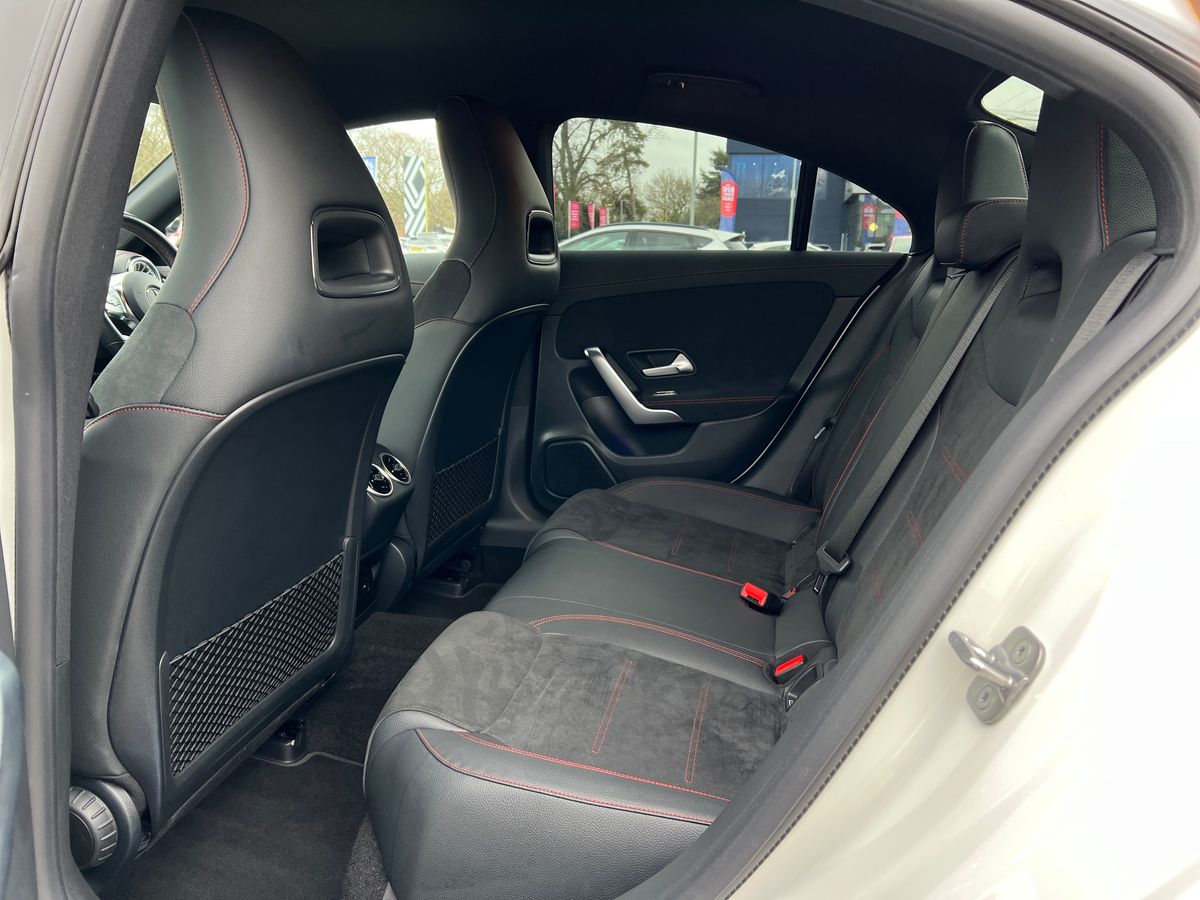 CLA 220D EXECUTIVE TIP