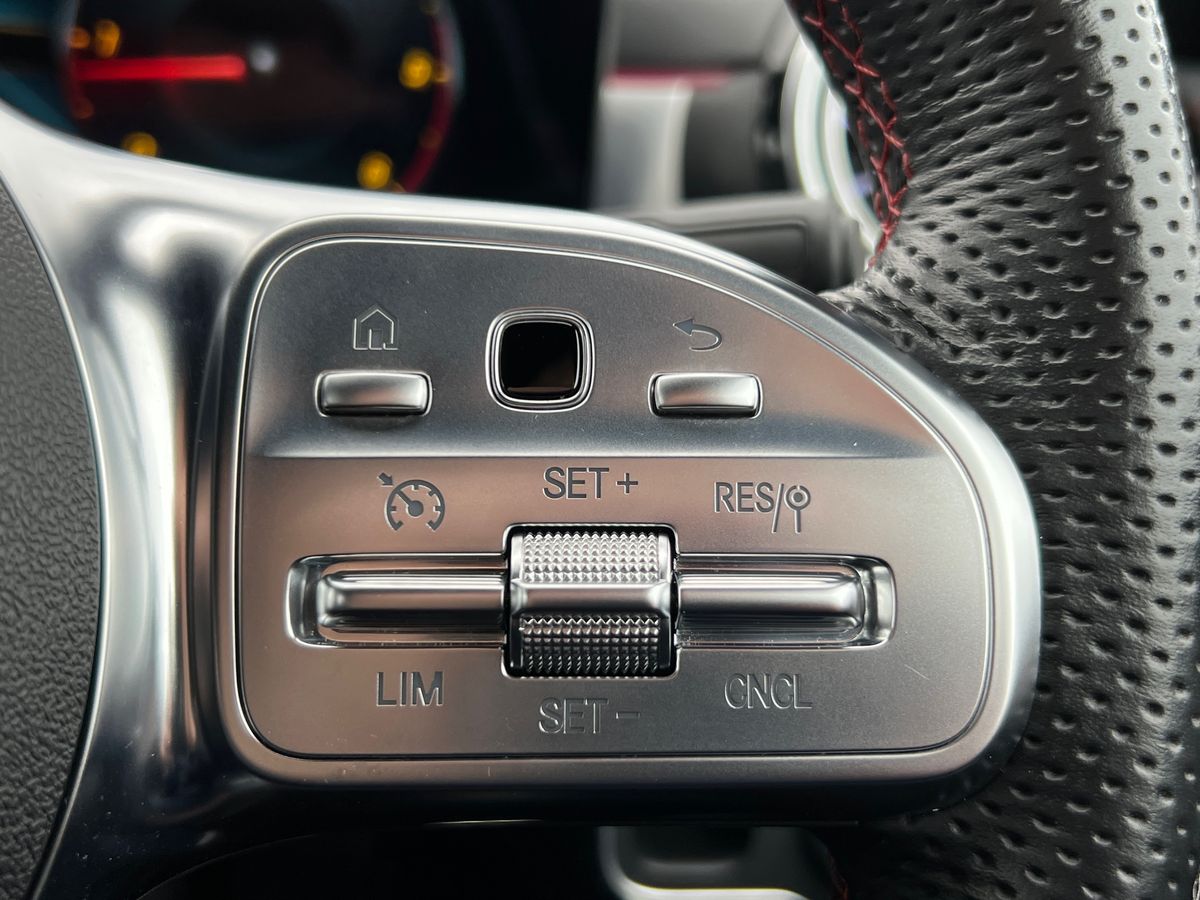 CLA 220D EXECUTIVE TIP