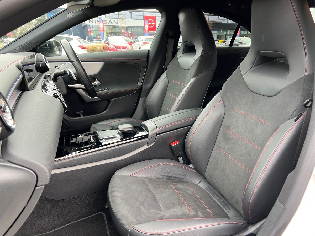 CLA 220D EXECUTIVE TIP