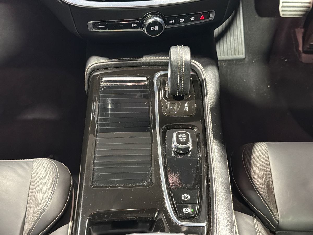 T6 350 RECHARGE PHEV AWD