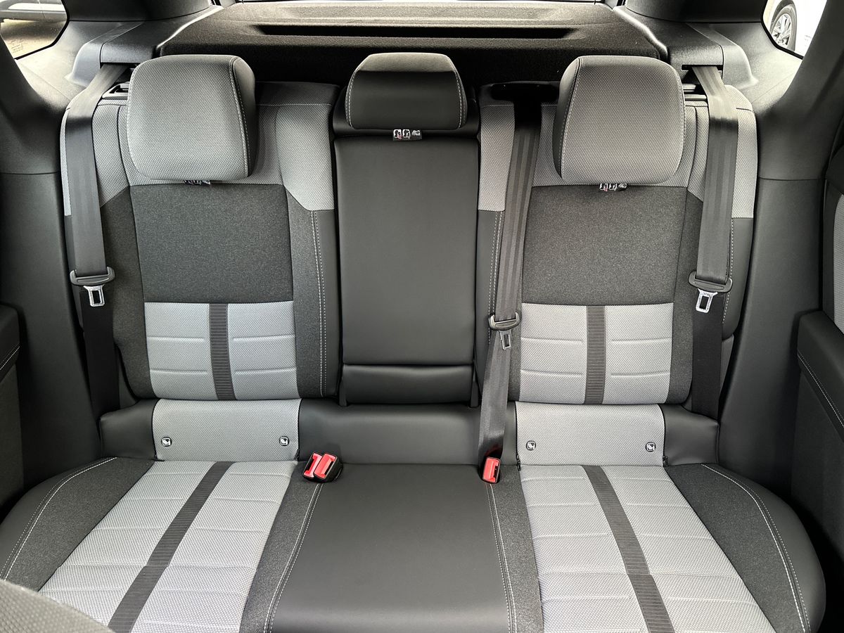 HYBRID 145 E-DCT6 FIXED ROOF