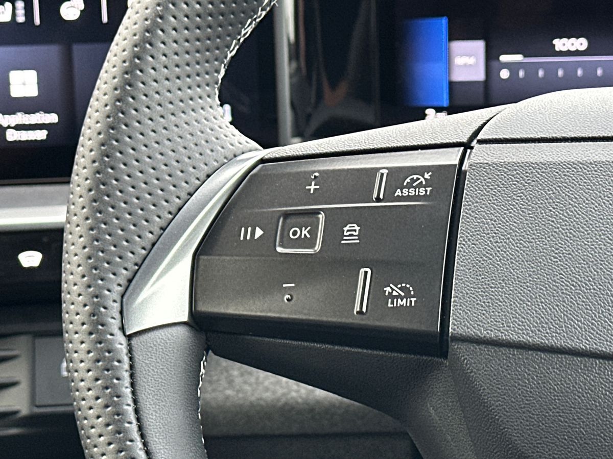 HYBRID 145 E-DCT6 FIXED ROOF