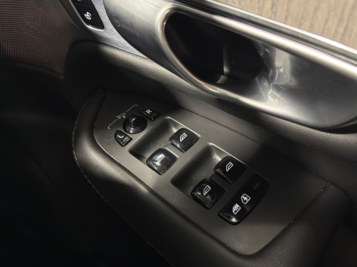 T8 455 RC PHEV DARK AWD GTRON