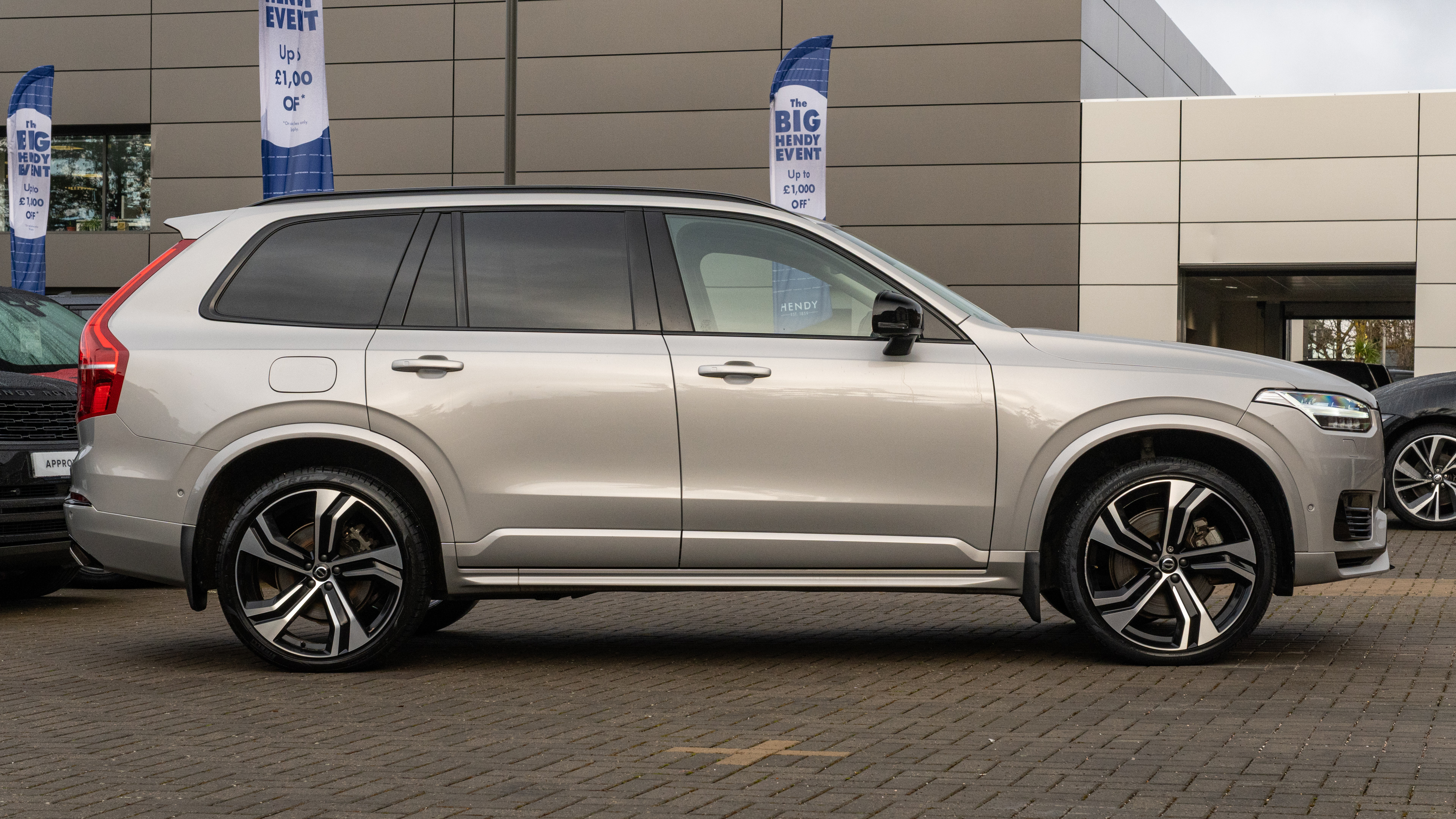 T8 455 RC PHEV DARK AWD GTRON