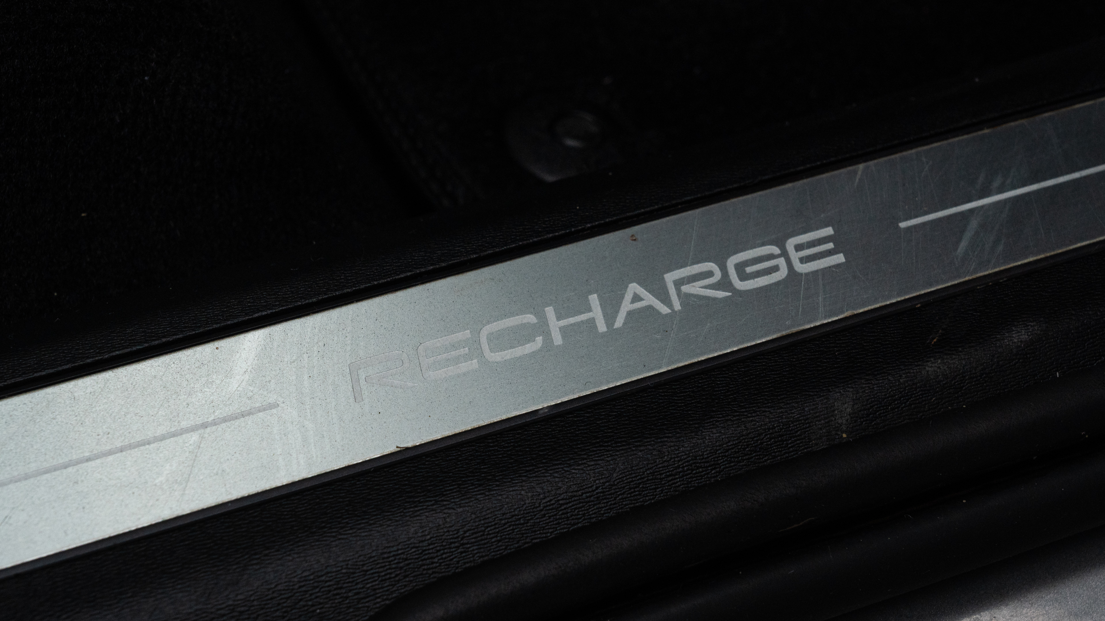 T8 455 RC PHEV DARK AWD GTRON