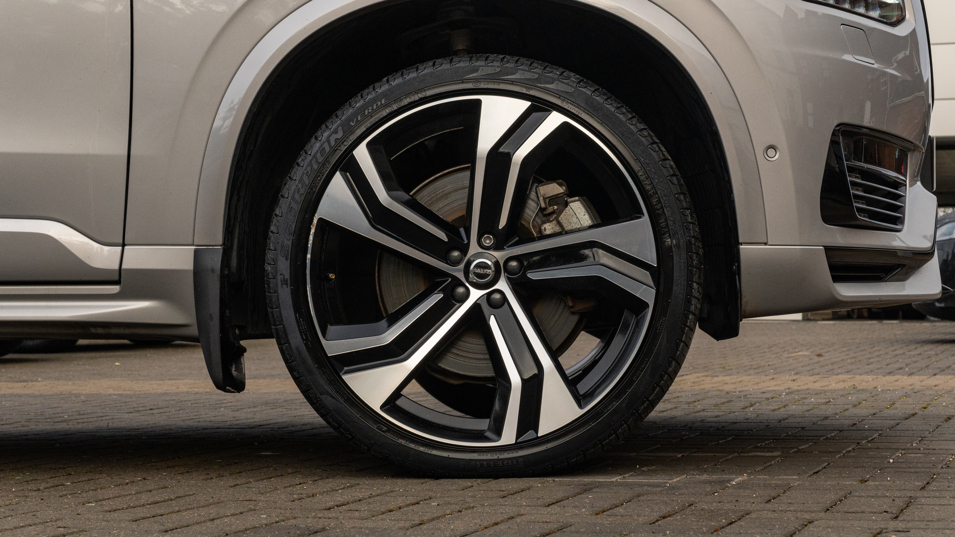 T8 455 RC PHEV DARK AWD GTRON