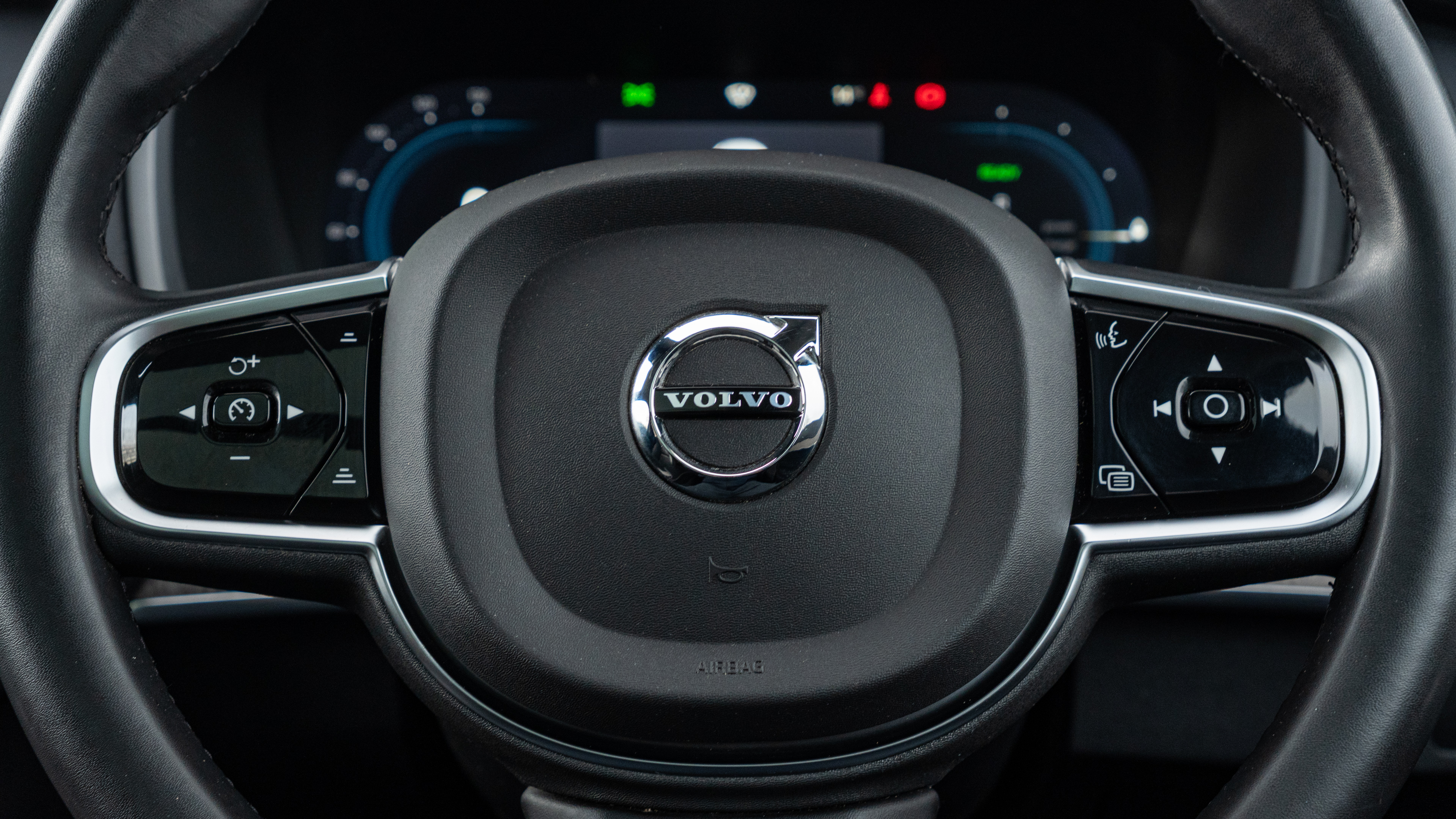 T8 455 RC PHEV DARK AWD GTRON