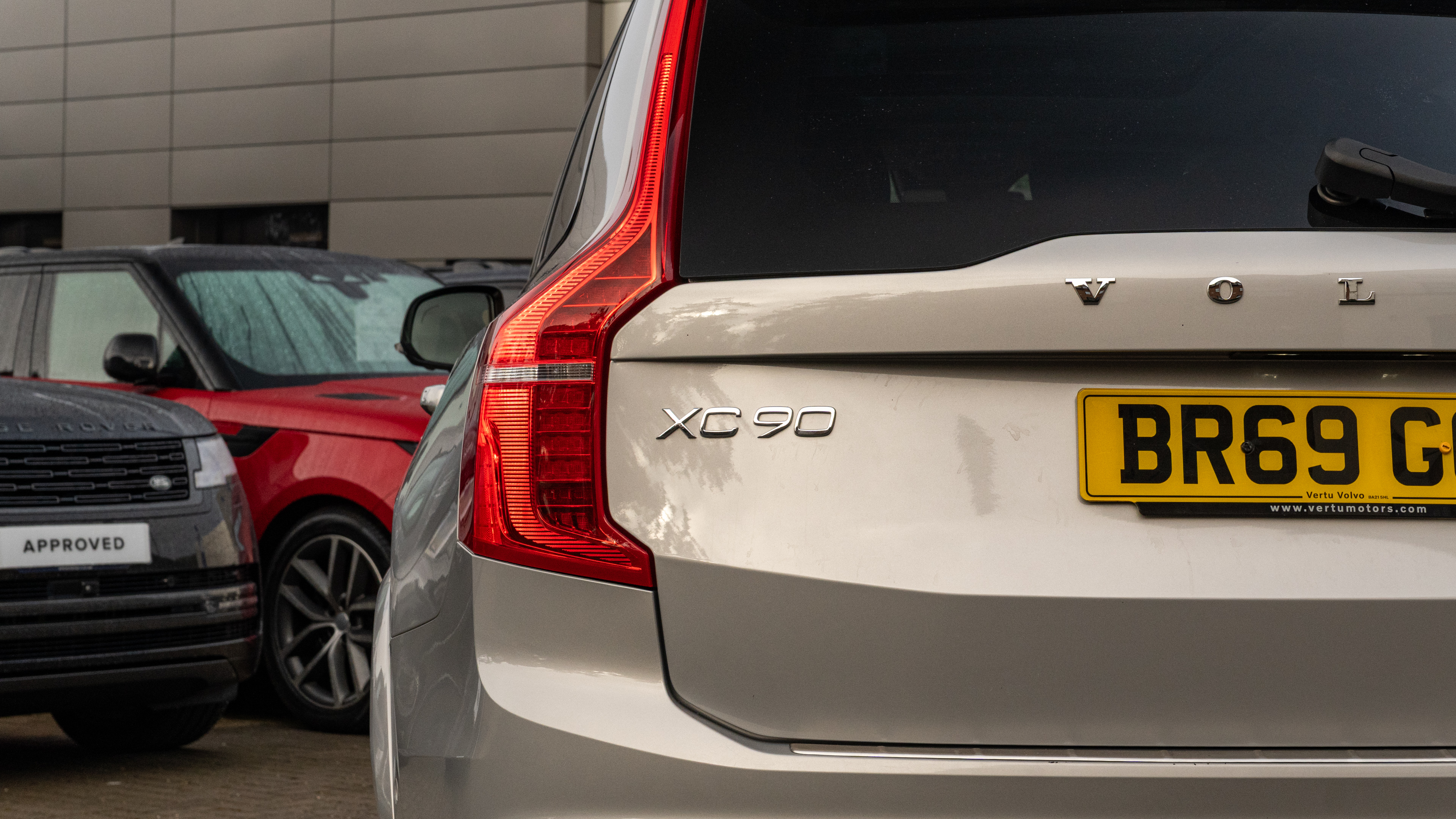 T8 455 RC PHEV DARK AWD GTRON