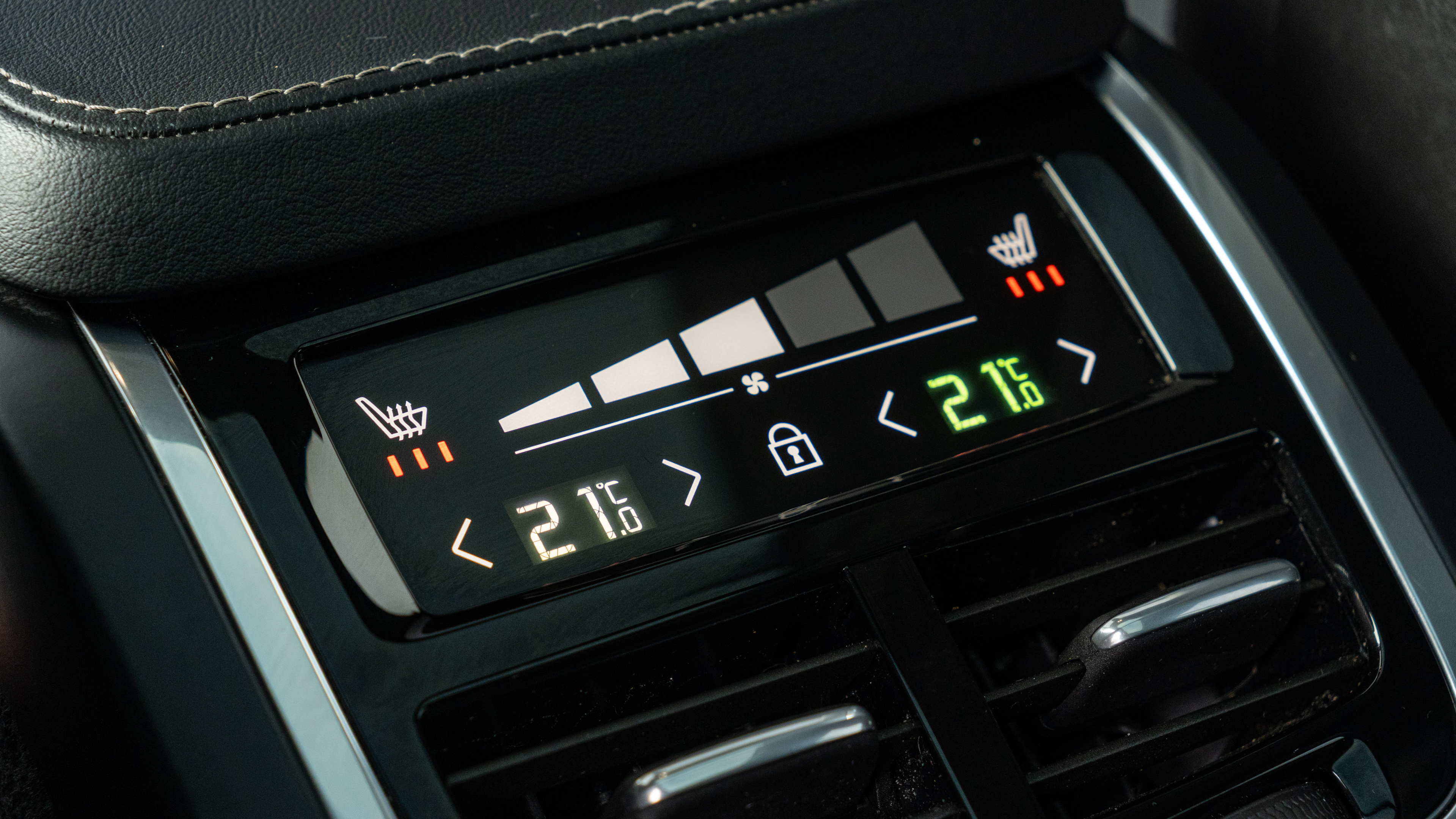 T8 455 RC PHEV DARK AWD GTRON