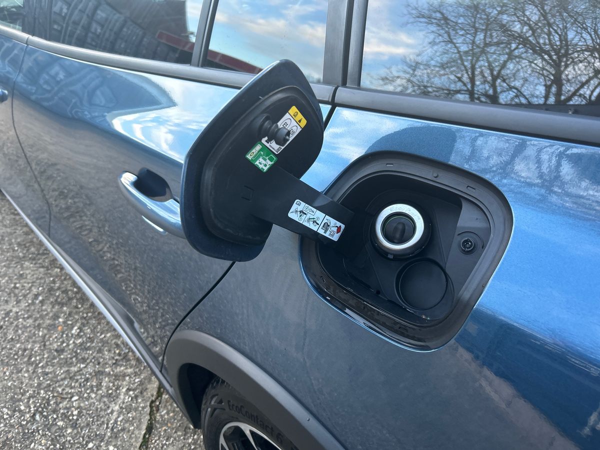 ECOBOOST HYBRID MHEV 155