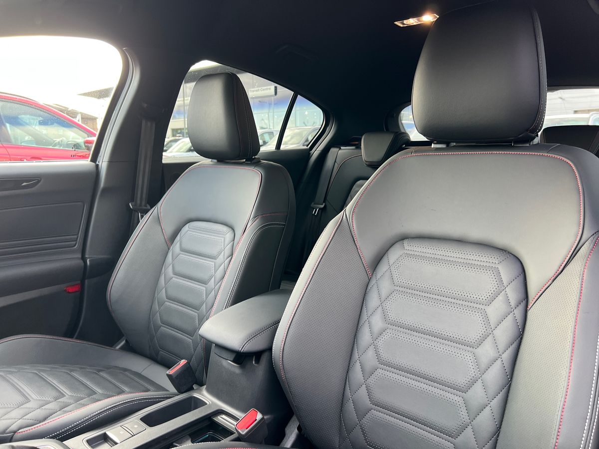 ECOBOOST HYBRID MHEV 155