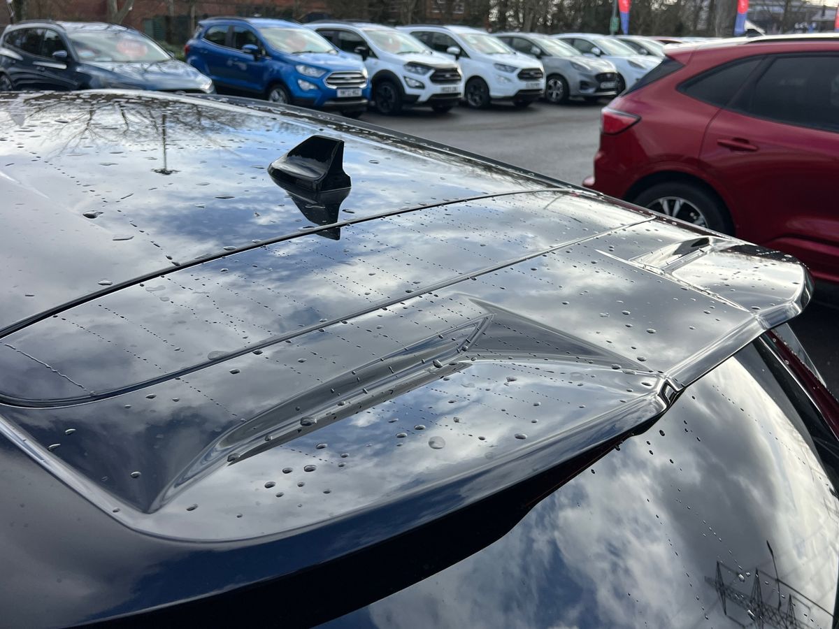 ECOBOOST HYBRID MHEV 155