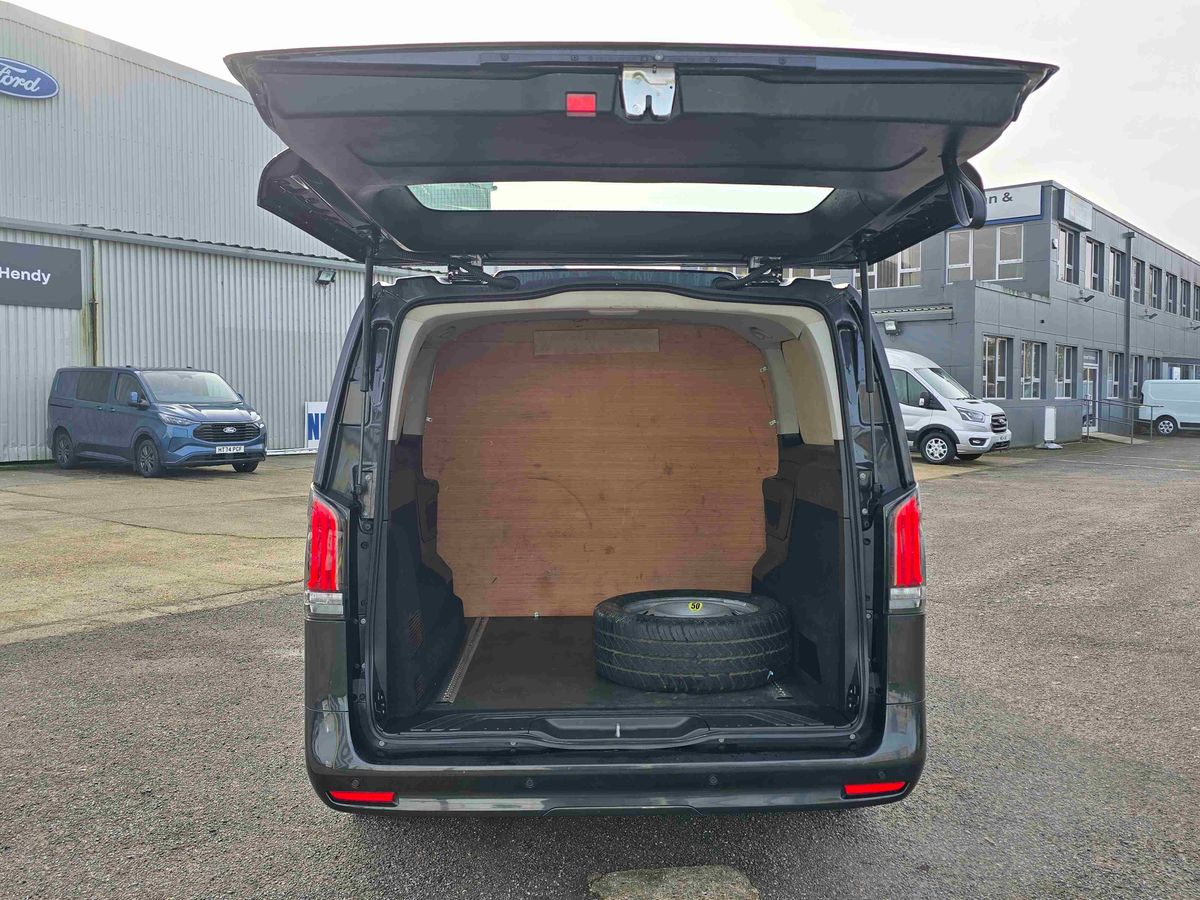 119CDI CREW VAN 9G-TRONIC