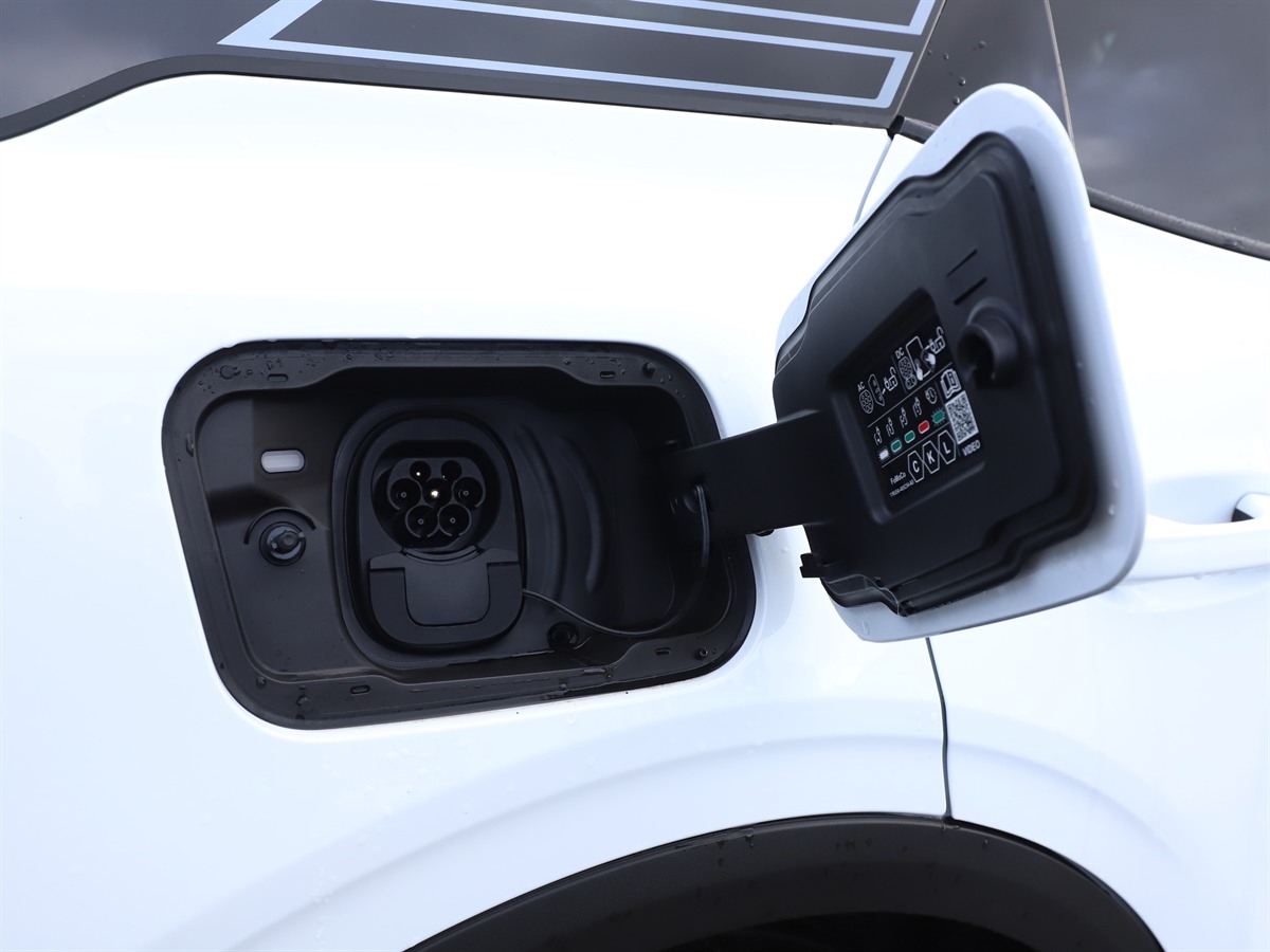 79KWH AWD DRIVER ASSIST