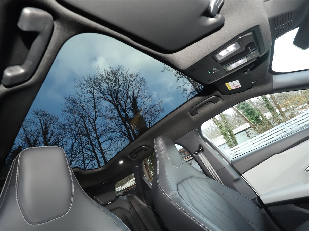 79KWH AWD DRIVER ASSIST