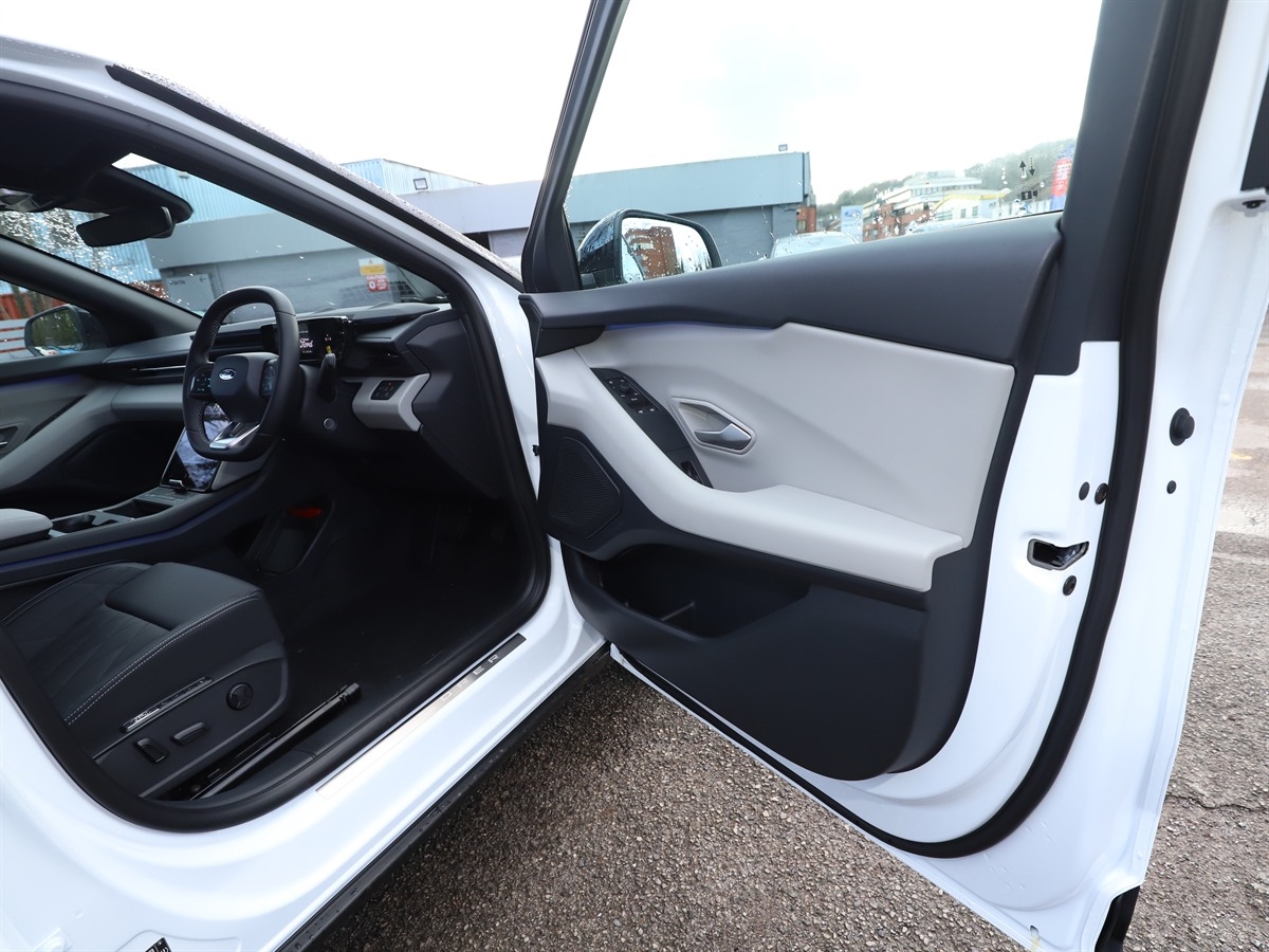 79KWH AWD DRIVER ASSIST