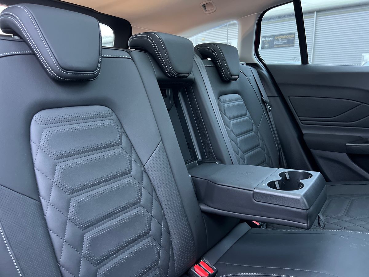 ECOBOOST HYBRID MHEV 155