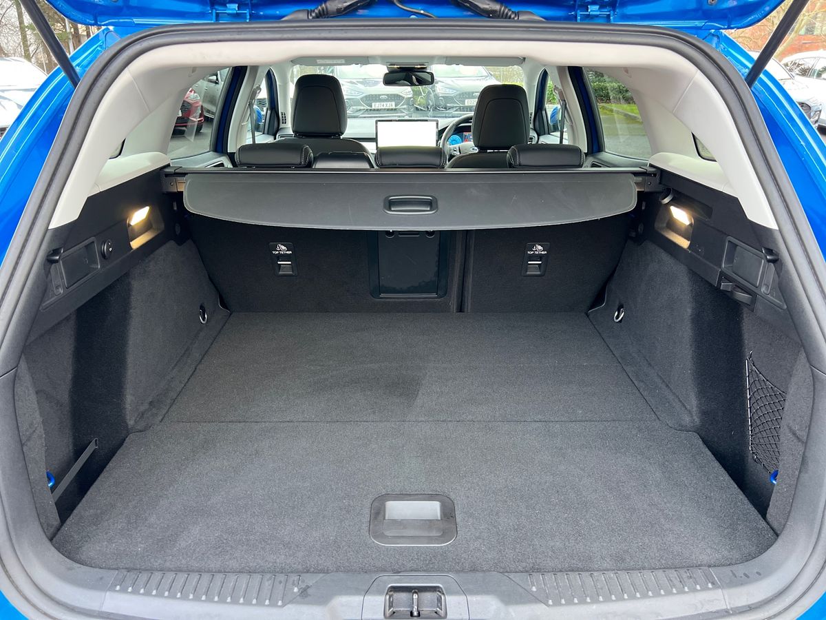 ECOBOOST HYBRID MHEV 155