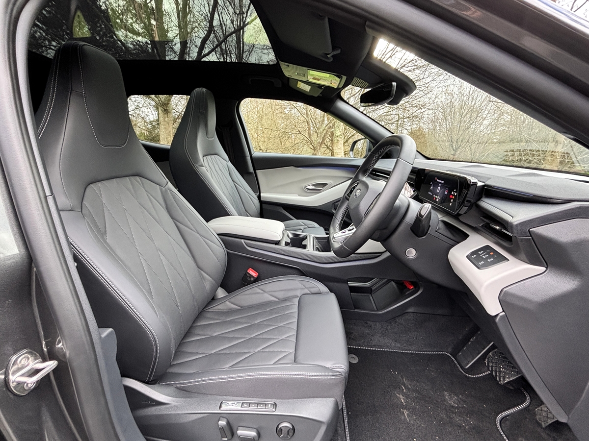 79KWH AWD DRIVER ASSIST