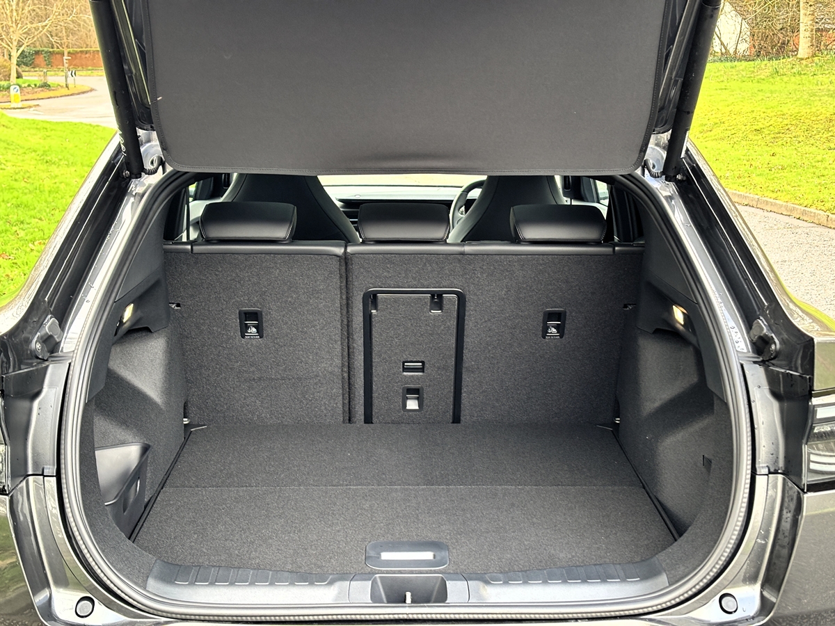 79KWH AWD DRIVER ASSIST