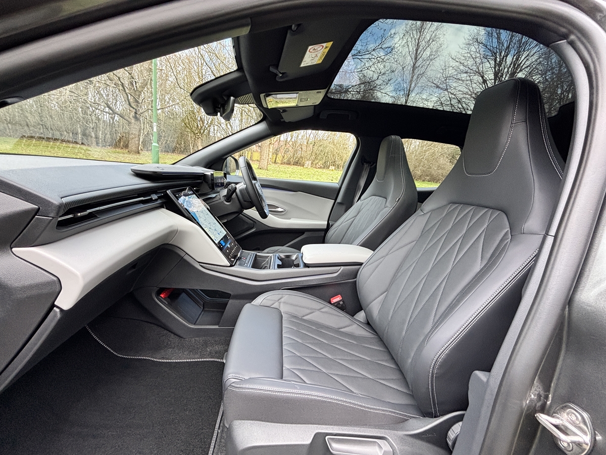 79KWH AWD DRIVER ASSIST