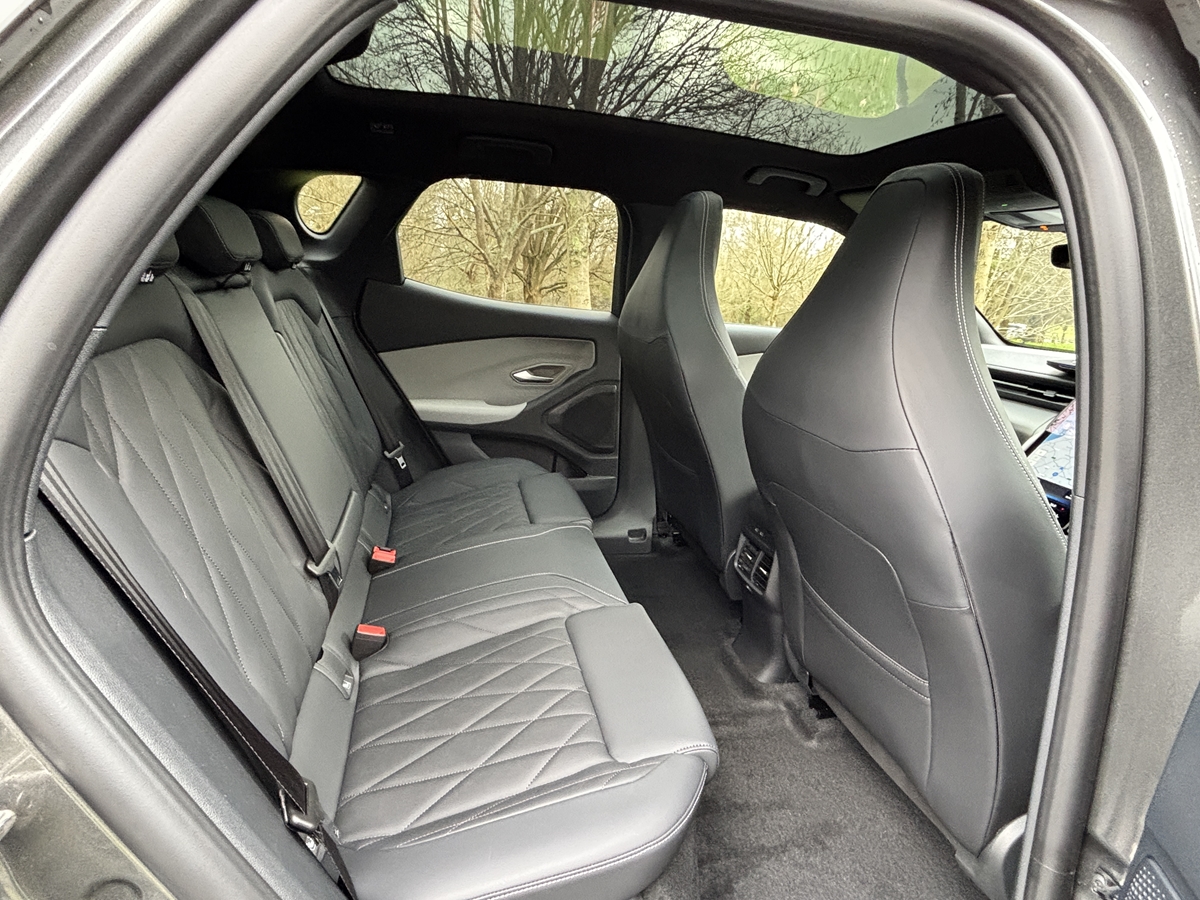 79KWH AWD DRIVER ASSIST