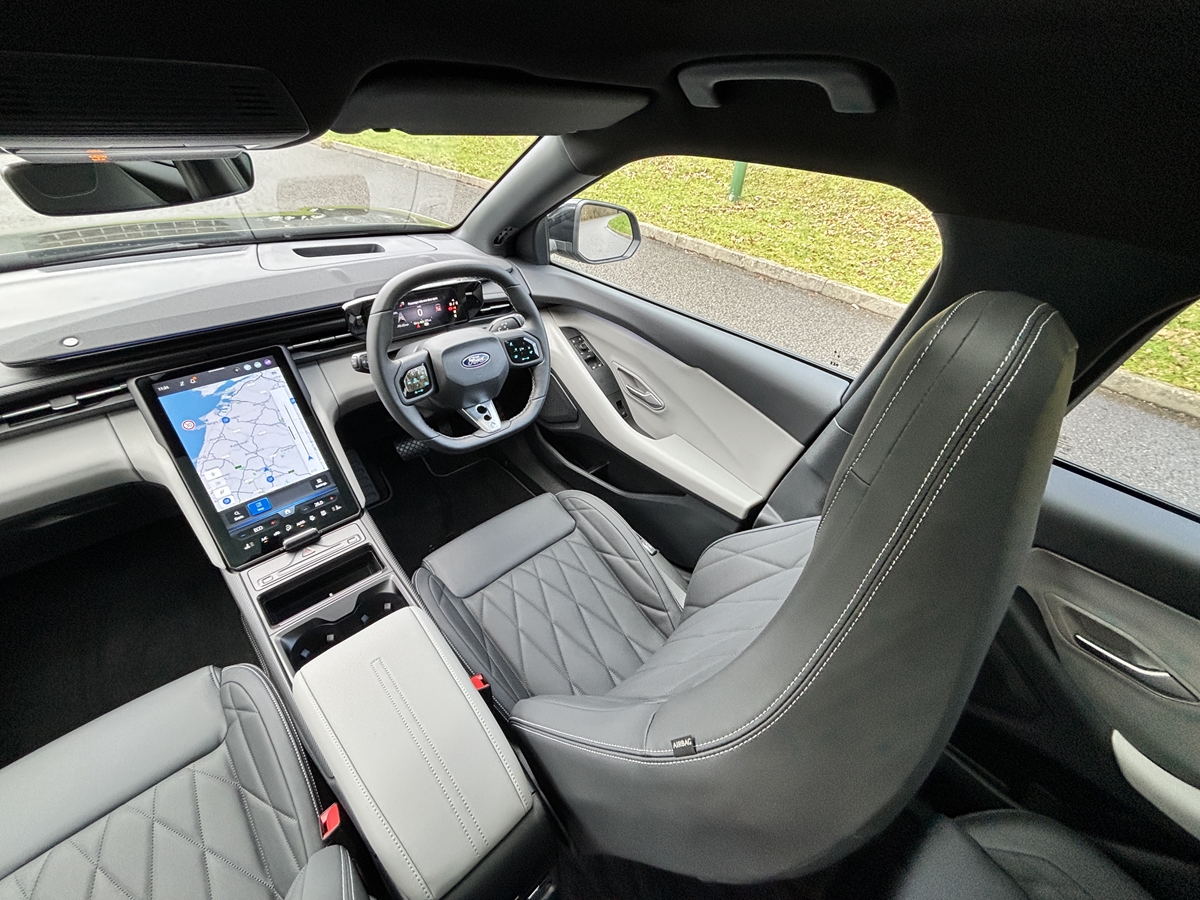 79KWH AWD DRIVER ASSIST