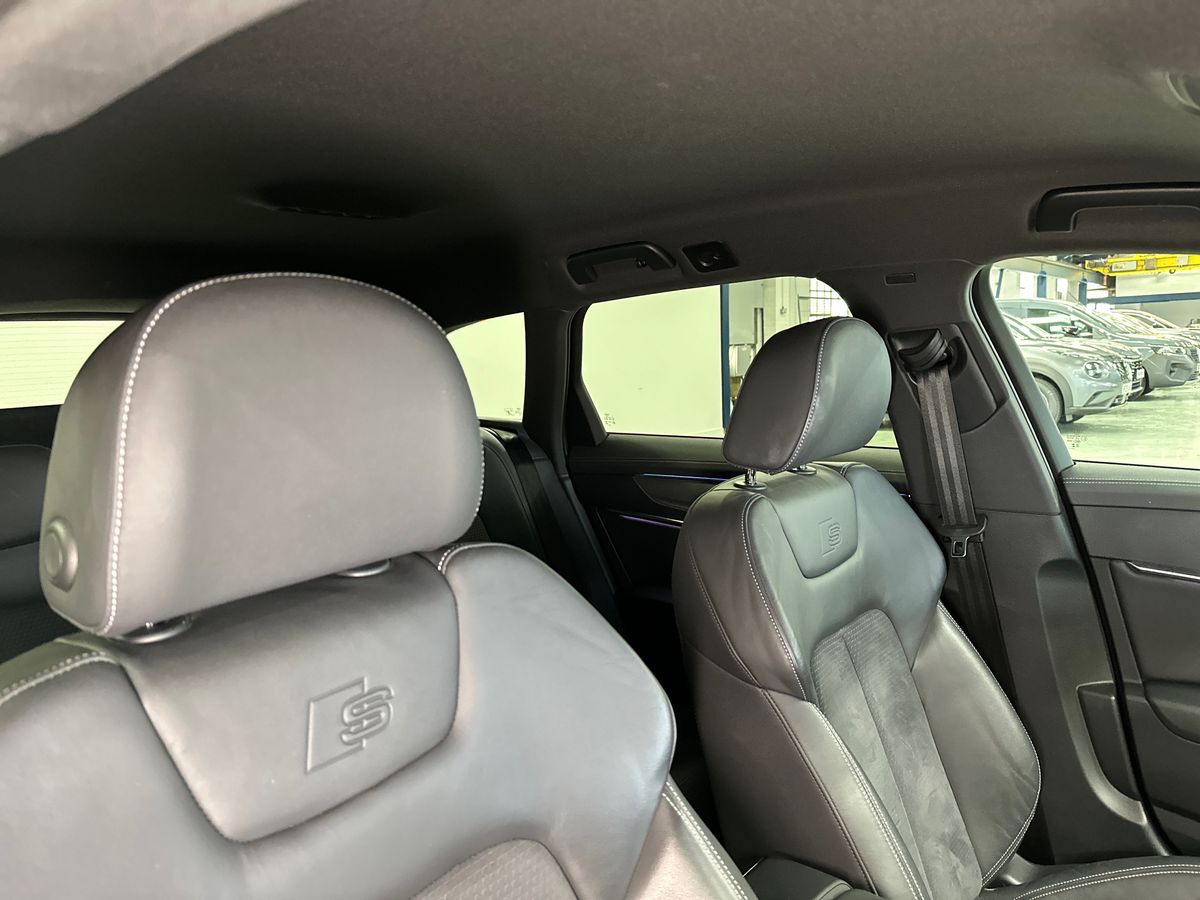 40 TFSI S TRONIC TECH PACK