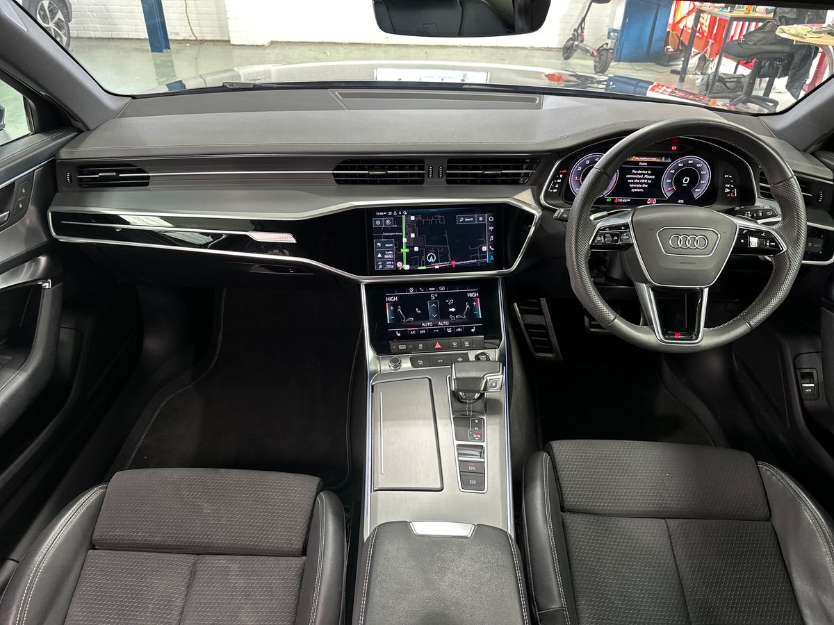 40 TFSI S TRONIC TECH PACK