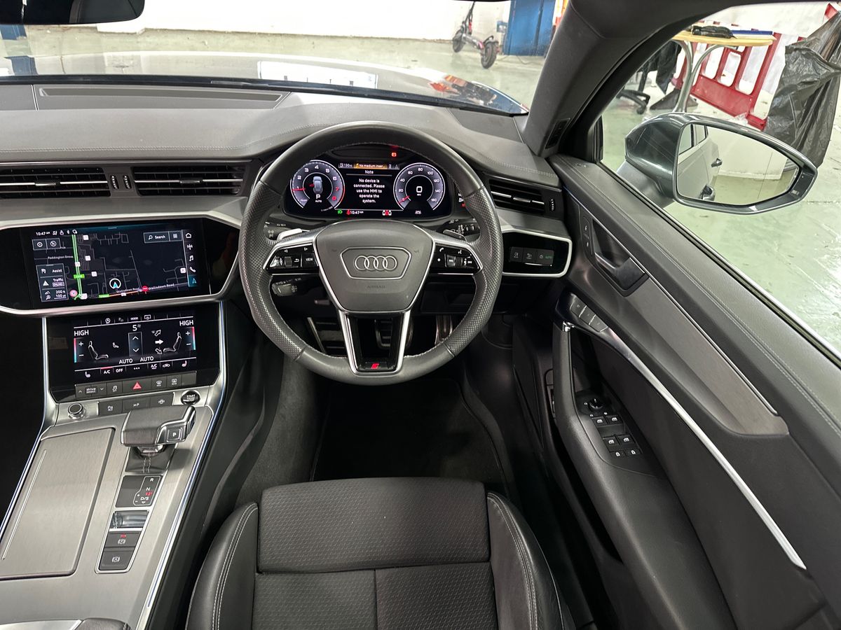 40 TFSI S TRONIC TECH PACK