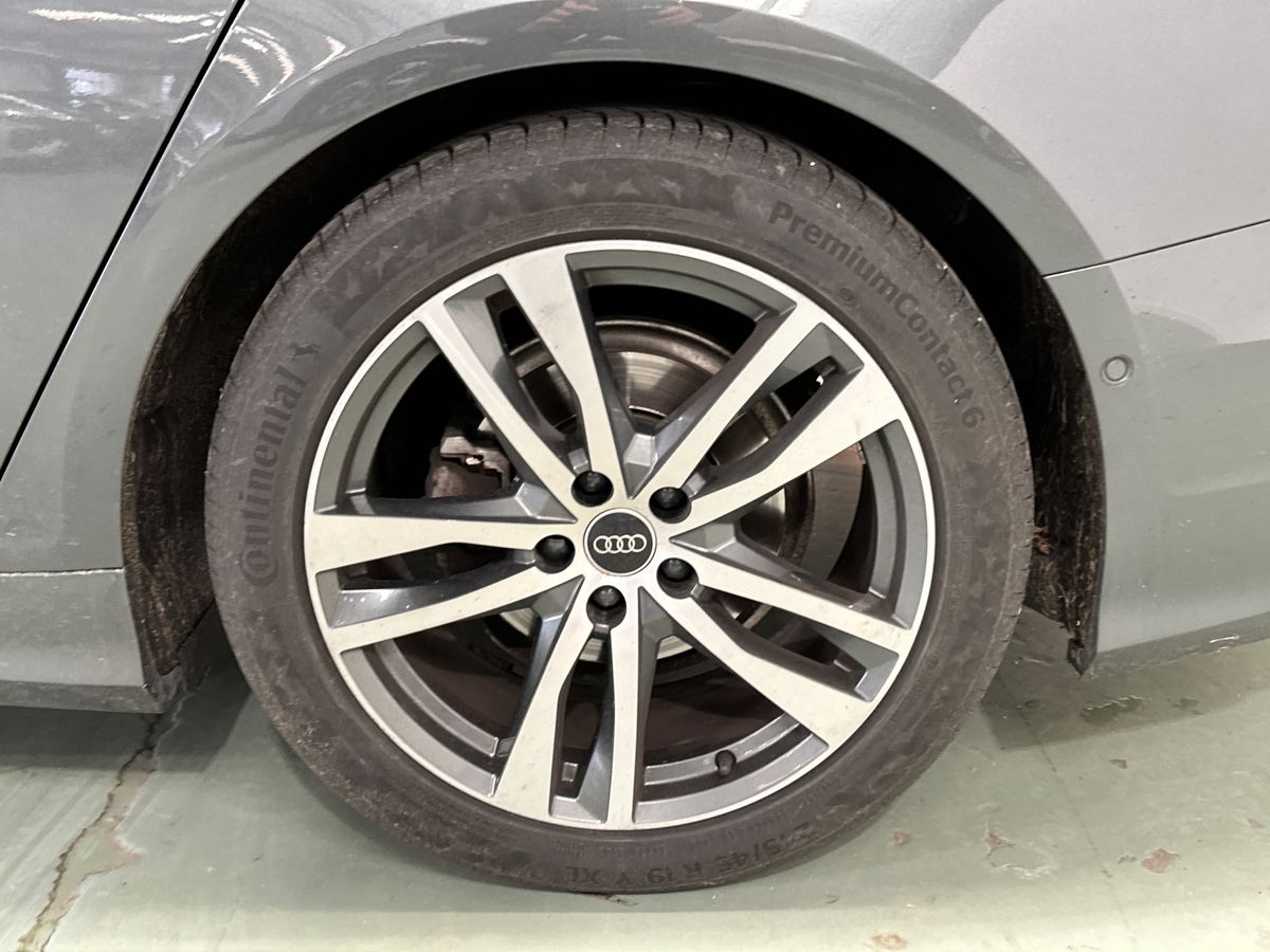 40 TFSI S TRONIC TECH PACK