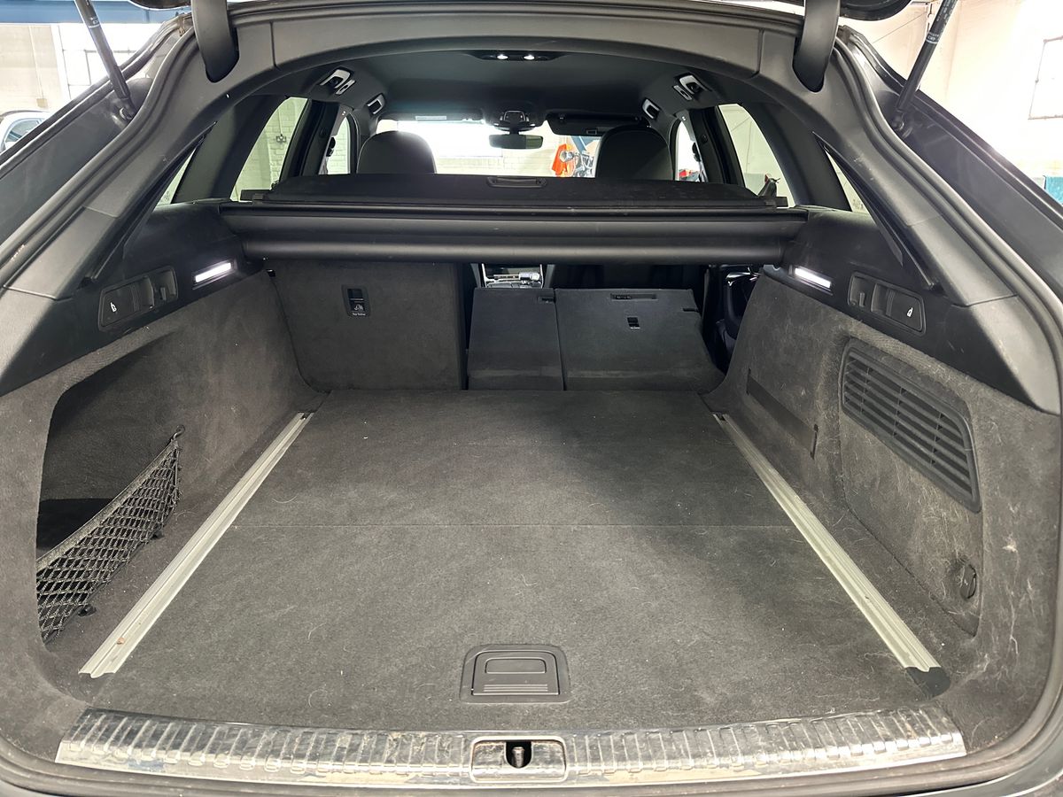 40 TFSI S TRONIC TECH PACK